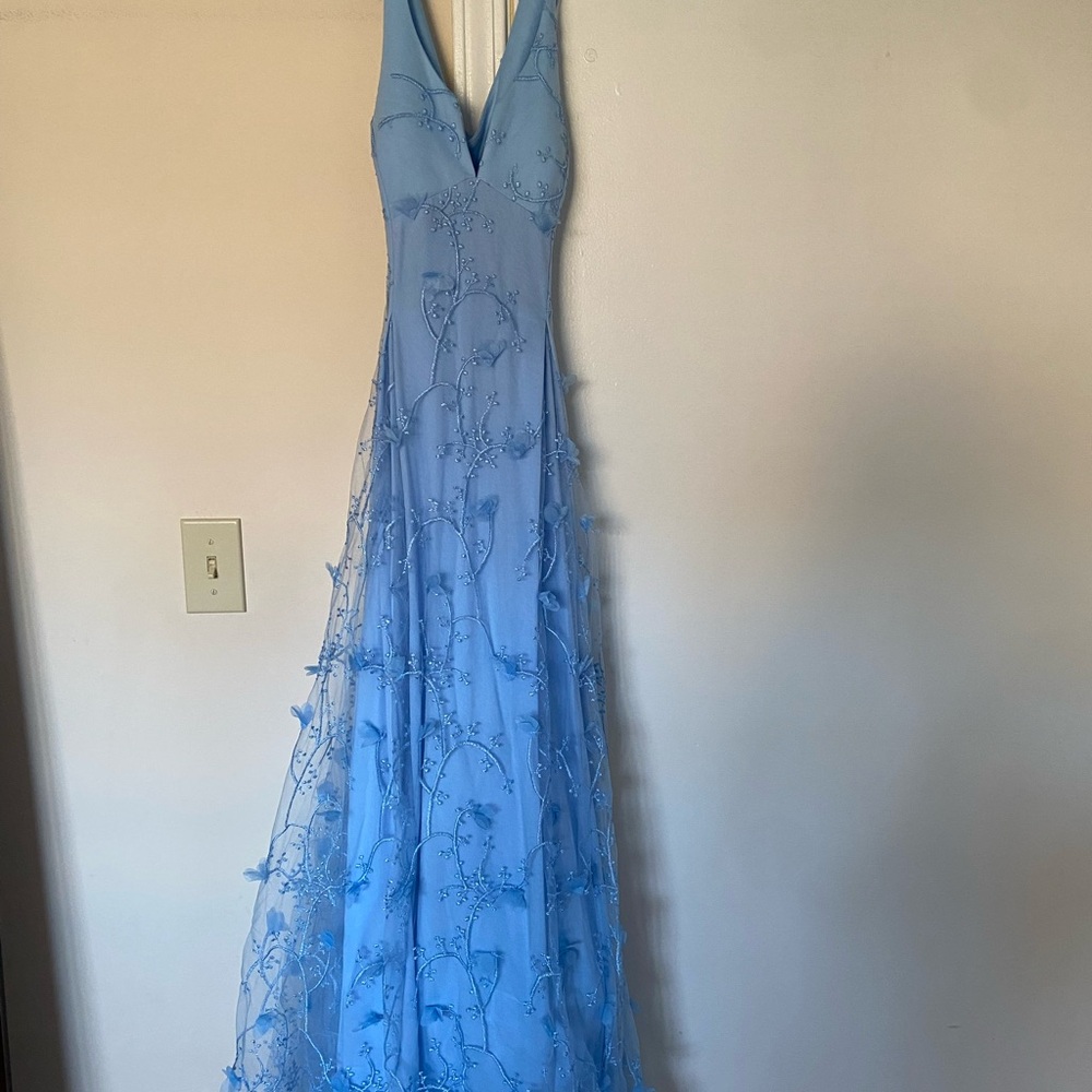Elegant Blue Evening Gown
